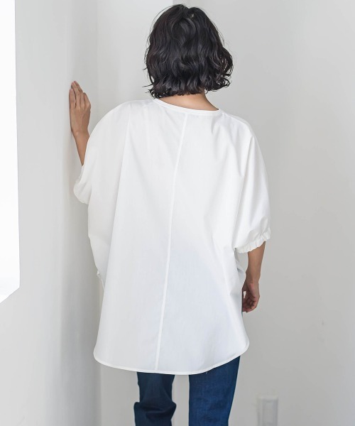 la.f…(ラエフ)の「【biyori】異素材ドルマンプルオーバー≪手洗い可能≫(Tシャツ/カットソー・レディース・ブラック/ホワイト・9号)」の5枚目の写真