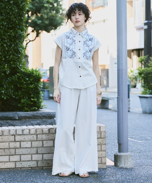 Libra Cue(リブラ キュー)の「デニムワイドイージーパンツ(デニムパンツ・レディース・ブルー/ホワイト・FREE)」の8枚目の写真