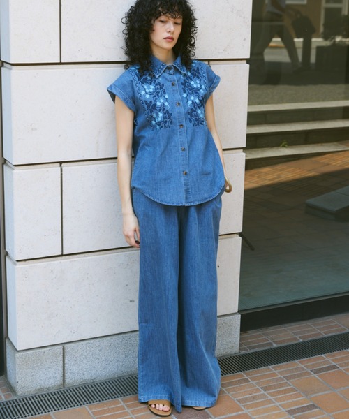 Libra Cue(リブラ キュー)の「デニムワイドイージーパンツ(デニムパンツ・レディース・ブルー/ホワイト・FREE)」の19枚目の写真