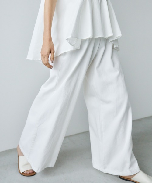 Libra Cue(リブラ キュー)の「デニムワイドイージーパンツ(デニムパンツ・レディース・ブルー/ホワイト・FREE)」の12枚目の写真