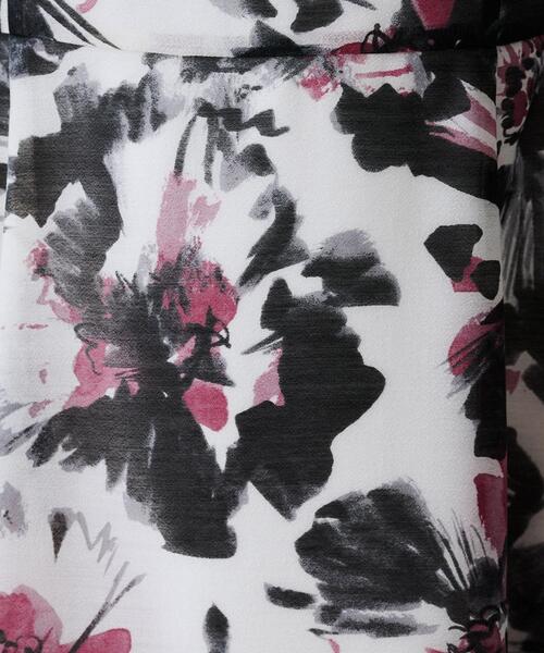 UNTITLED(アンタイトル)の「【シアー/エレガント/花柄/夏ワンピ】ペイントフラワーワンピース(ワンピース・レディース・ブルー系/ピンク系・44/46/48/50/42/00/01/02/03/04)」の7枚目の写真