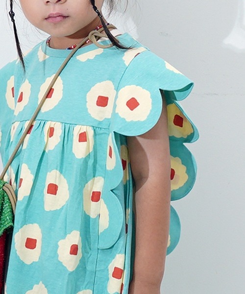 MARKEY'S（マーキーズ）の「総柄スカラップスリーブワンピ－ス（ワンピース・キッズ・ブルー系その他/マルチ/ピンク系その他・90/100/110/120/130）」の6枚目の写真