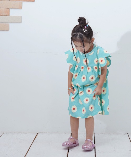 MARKEY'S（マーキーズ）の「総柄スカラップスリーブワンピ－ス（ワンピース・キッズ・ブルー系その他/マルチ/ピンク系その他・90/100/110/120/130）」の9枚目の写真