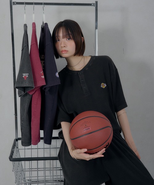Perushu(ペルーシュ)の「Perushu/NBA ワッフルヘンリーネックTシャツ(Tシャツ/カットソー・メンズ・ボルドー/ネイビー/ブラウン/ブラック・SMALL/MEDIUM/LARGE)」の11枚目の写真