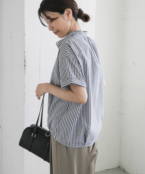 URBAN RESEARCH DOORS（アーバンリサーチドアーズ）の「ストライプドロストバンドカラーシャツ（シャツ/ブラウス・レディース・ネイビー/ブラウン/グリーン・MEDIUM）」の19枚目の写真