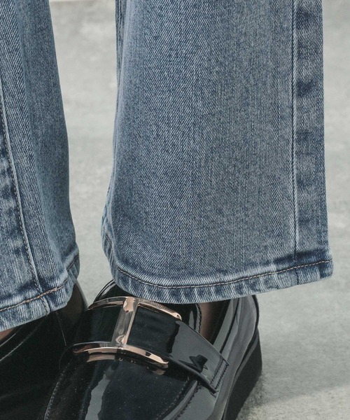 GLOBAL WORK（グローバルワーク）の「GOODデニムスリムストレート/498401（デニムパンツ・レディース・ブルー/ブラック/ネイビー・SMALL/X-SMALL/LARGE/X-LARGE/MEDIUM/XX-LARGE）」の18枚目の写真