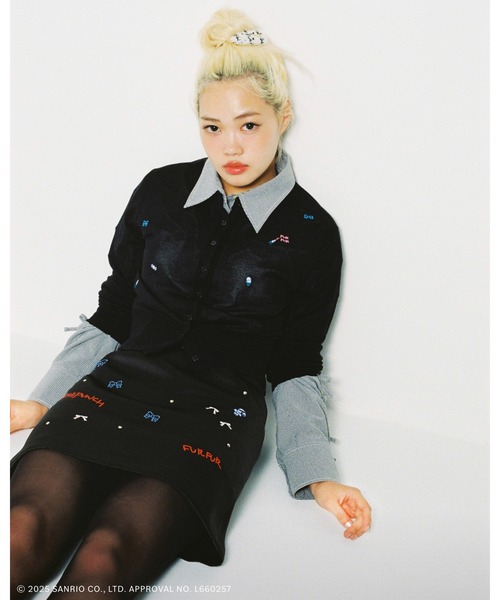 FURFUR（ファーファー）の「FRESH PUNCH 刺繍カーディガン（カーディガン/ボレロ・レディース・ブラック/レッド/ブルー・F）」の4枚目の写真