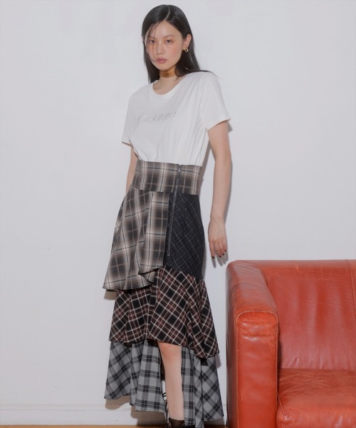 AND COUTURE(アンドクチュール)の「COUTURE 刺繍Tシャツ(Tシャツ/カットソー・レディース・オフホワイト/ブラック・FREE)」の6枚目の写真