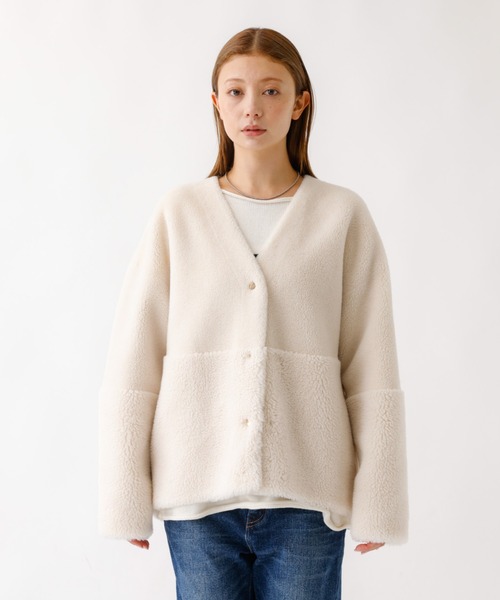 MICA&DEAL(マイカ&ディール)の「【MICA&DEAL /マイカアンドディール】リバーシブルVボア/リバーシブル/ボア/もこもこ/アウター【WEB限定】(ノーカラーコート・レディース・オフホワイト/ブラウン・フリー)」の21枚目の写真