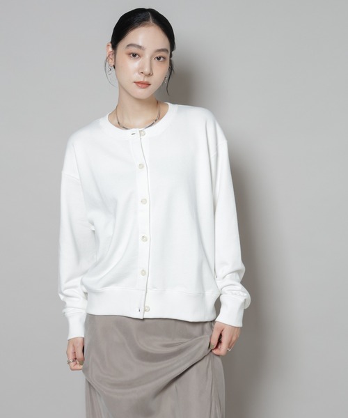 Russell Athletic（ラッセルアスレティック）の「RUSSELL ATHLETIC/別注 Mini Logo Sweat Cardigan（カーディガン/ボレロ・レディース・グレー/ホワイト/ブラウン・FREE）」の2枚目の写真