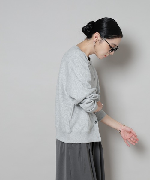 Russell Athletic（ラッセルアスレティック）の「RUSSELL ATHLETIC/別注 Mini Logo Sweat Cardigan（カーディガン/ボレロ・レディース・グレー/ホワイト/ブラウン・FREE）」の20枚目の写真