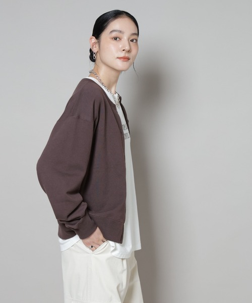 Russell Athletic（ラッセルアスレティック）の「RUSSELL ATHLETIC/別注 Mini Logo Sweat Cardigan（カーディガン/ボレロ・レディース・グレー/ホワイト/ブラウン・FREE）」の13枚目の写真