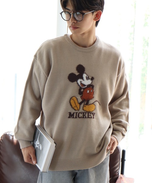 Disney（ディズニー）の「【Disney/ディズニー】アートワークデザイン ループ刺繍＆シャギー ジャガードニット（ニット/セーター・メンズ・オフホワイト/ネイビー/サックスブルー/グレイッシュベージュ・M/L/LL）」の6枚目の写真