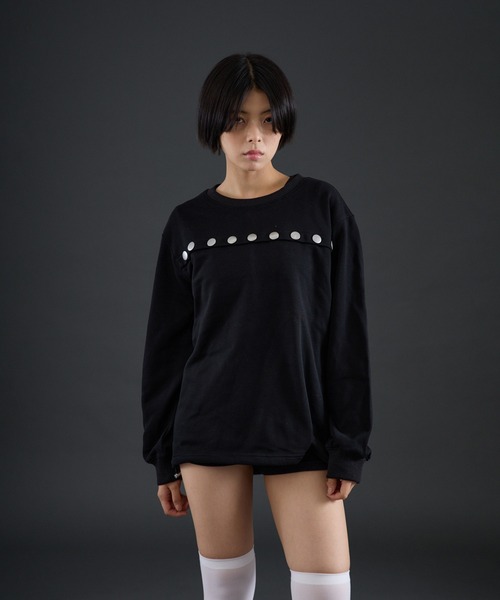 FTW(エフティダブリュー)の「STUDS BUTTON P/O(Tシャツ/カットソー・レディース・ブラック/グレー・SMALL/MEDIUM)」の3枚目の写真
