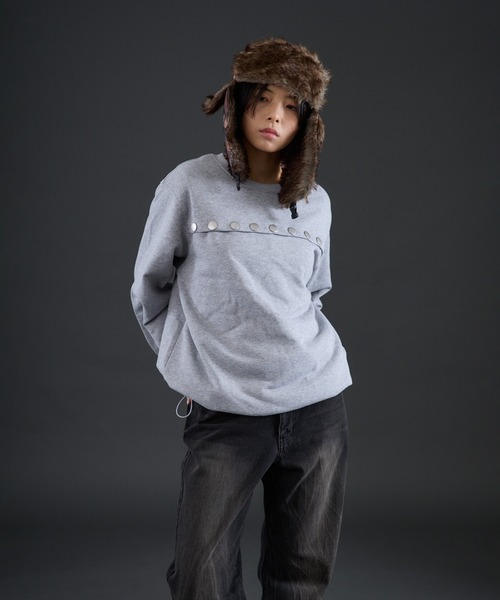 FTW(エフティダブリュー)の「STUDS BUTTON P/O(Tシャツ/カットソー・レディース・ブラック/グレー・SMALL/MEDIUM)」の12枚目の写真