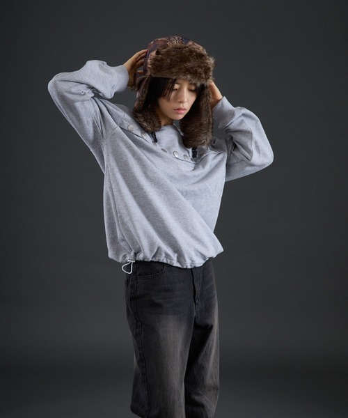 FTW(エフティダブリュー)の「STUDS BUTTON P/O(Tシャツ/カットソー・レディース・ブラック/グレー・SMALL/MEDIUM)」の13枚目の写真