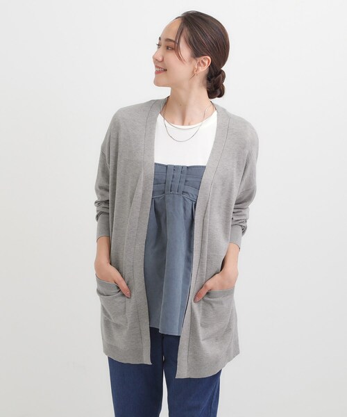 SHOO・LA・RUE(シューラルー)の「【洗える/体型カバー】もちもちタッチが心地よい トッパーカーディガン(カーディガン/ボレロ・レディース・グレー/ブルー系その他/レッド系1/ブラック・00)」の5枚目の写真