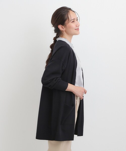 SHOO・LA・RUE(シューラルー)の「【洗える/体型カバー】もちもちタッチが心地よい トッパーカーディガン(カーディガン/ボレロ・レディース・グレー/ブルー系その他/レッド系1/ブラック・00)」の10枚目の写真