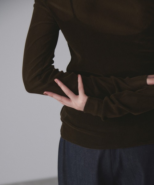 フロッキーチュールタートルネックプルオーバー（Tシャツ/カットソー