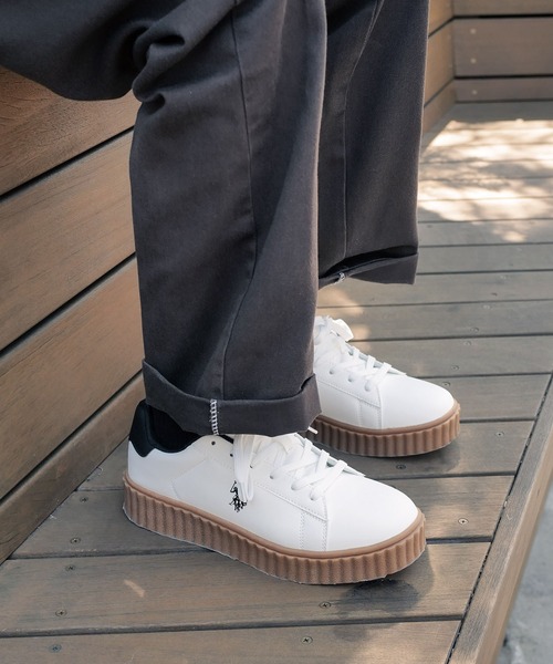 U.S. POLO ASSN.(ユーエスポロアッスン)の「【U.S. POLO ASSN./ユーエスポロアッスン】【上質なPUレザーの高級感】厚底ボリュームソール ワンポイント ローカットスニーカー(スニーカー・メンズ・ホワイト/ネイビー/ブラック・25cm/26cm/26.5cm/27cm/25.5cm)」の8枚目の写真