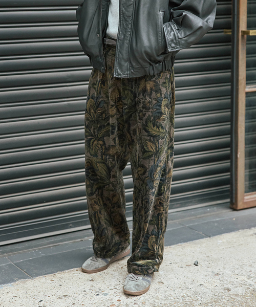 JOURNAL STANDARD(ジャーナルスタンダード)の「コーデュロイプリント オーバー パンツ(その他パンツ・メンズ・チャコールグレー/ネイビー/ブラウン・SMALL/MEDIUM/LARGE)」の8枚目の写真