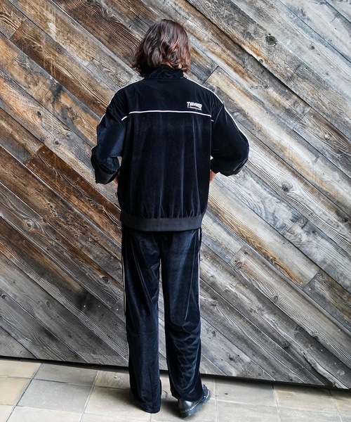 THRASHER(スラッシャー)の「VELOUR TRACK PANTS/THRASHER スラッシャー ベロア トラックパンツ ジャージ スポーツMIX ストリート Y2K レトロ ユニセックス(その他パンツ・メンズ・ブラック・MEDIUM/LARGE/X-LARGE)」の6枚目の写真