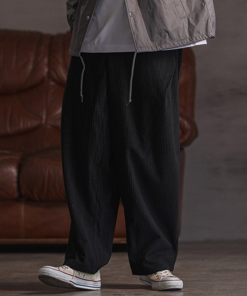 CAMBIO(カンビオ)の「mp14133- Waffle Corduroy Wide Straight Pants ワイドストレートパンツ(A55625cmb)(その他パンツ・メンズ・ブラック/ベージュ/チャコール/ホワイト系その他・S/M/L)」の3枚目の写真