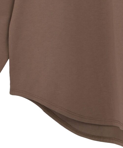 LOGEMENT DE CLAIRE（ロジュモンドクレール）の「定番ラウンドヘムロングTシャツ（Tシャツ/カットソー・レディース・モカ/ホワイト×ブラック/オフホワイト/ブラック・FREE）」の13枚目の写真