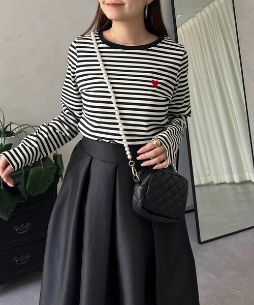 prose verse(プロズヴェール)の「ハート刺繍ボーダーロンT(Tシャツ/カットソー・レディース・ブラック系その他2/ブラック系その他・LARGE/MEDIUM)」の4枚目の写真