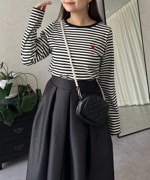 prose verse(プロズヴェール)の「ハート刺繍ボーダーロンT(Tシャツ/カットソー・レディース・ブラック系その他2/ブラック系その他・LARGE/MEDIUM)」の5枚目の写真