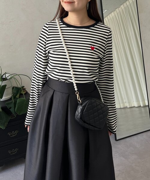 prose verse(プロズヴェール)の「ハート刺繍ボーダーロンT(Tシャツ/カットソー・レディース・ブラック系その他2/ブラック系その他・LARGE/MEDIUM)」の6枚目の写真