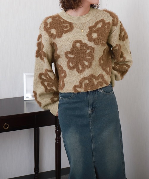 libelle more(リベル モア)の「BIGフラワー柄ジャガードニットプルオーバー(ニット/セーター・レディース・ベージュ/ブラック/オフホワイト/杢グレー・M)」の19枚目の写真