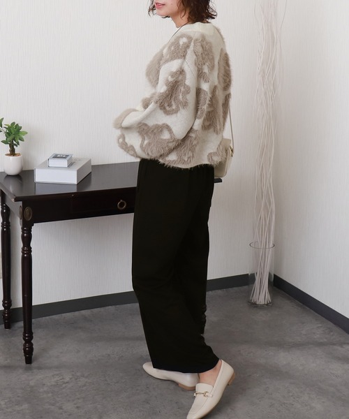 libelle more(リベル モア)の「BIGフラワー柄ジャガードニットプルオーバー(ニット/セーター・レディース・ベージュ/ブラック/オフホワイト/杢グレー・M)」の8枚目の写真