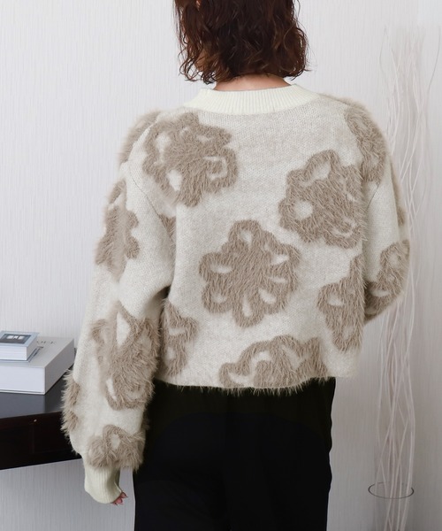 libelle more(リベル モア)の「BIGフラワー柄ジャガードニットプルオーバー(ニット/セーター・レディース・ベージュ/ブラック/オフホワイト/杢グレー・M)」の12枚目の写真