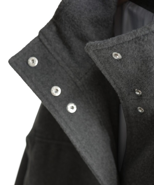 Meiru(メイル)の「スタンドカラーロングコート(その他アウター・レディース・グレー/ブラック/チャコール・LARGE/MEDIUM/SMALL)」の15枚目の写真