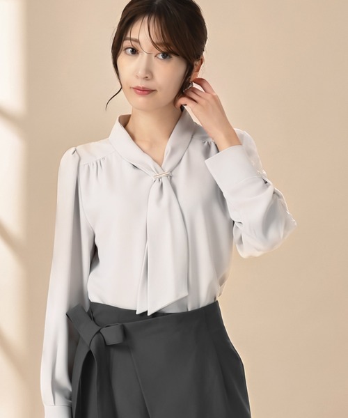 MISCH MASCH（ミッシュマッシュ）の「バー付きタイブラウス（シャツ/ブラウス・レディース・ベージュ/ブラック/グレー/ホワイト・ﾌﾘ-）」の3枚目の写真