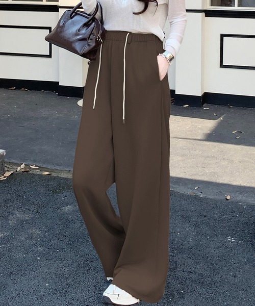 by LEGNA（バイレグナ）の「【選べる丈】ダンボールニットドローストリングワイドパンツ（その他パンツ・レディース・ブラック/グレイッシュベージュ/杢グレー/ダークブラウン/ダークグレー・M-Regular/L-Regular/XL-Regular/M-Short/L-Short/XL-Short/M-Long/L-Long）」の4枚目の写真