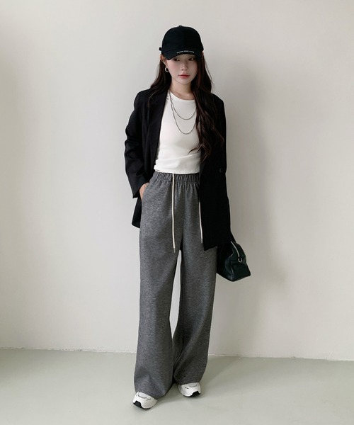 by LEGNA（バイレグナ）の「【選べる丈】ダンボールニットドローストリングワイドパンツ（その他パンツ・レディース・ブラック/グレイッシュベージュ/杢グレー/ダークブラウン/ダークグレー・M-Regular/L-Regular/XL-Regular/M-Short/L-Short/XL-Short/M-Long/L-Long）」の9枚目の写真