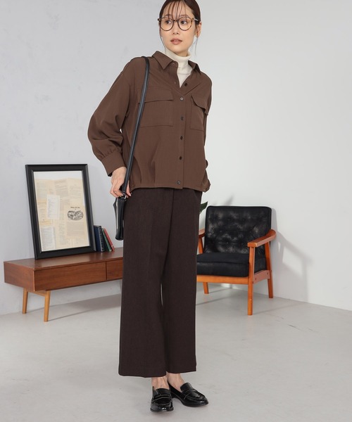 GALLORIA(ギャローリア)の「裾ドロストシャツ(シャツ/ブラウス・レディース・チャコールグレー/ブラウン・M/S/LL/L)」の3枚目の写真