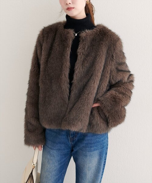 natural couture(ナチュラルクチュール)の「【WEB限定】ノーカラーファージャケット(ノーカラージャケット・レディース・ブラウン/アイボリー・FREE)」の10枚目の写真