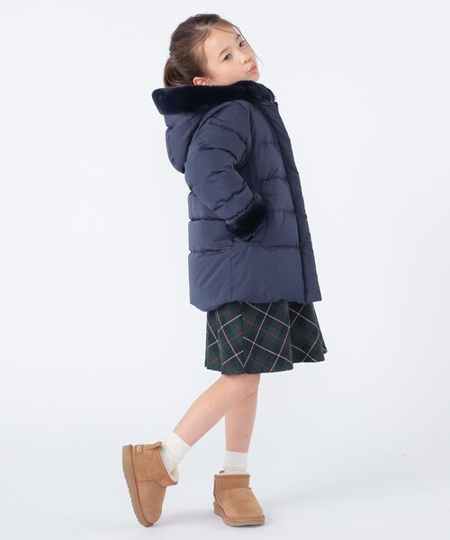 SHIPS（シップス）の「SHIPS KIDS:100～130cm /〈撥水/手洗い可能〉ミディアム丈 リサイクル ダウン フーディー（ダウンジャケット/コート・キッズ・ネイビー/ピンク・100/110/120/130）」の18枚目の写真