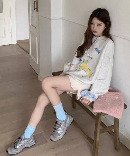 shopnikoniko(ショップニコニコ)の「トレーナー オーバーサイズ 落書きプリント スウェット(スウェット・レディース・グレー・フリー)」の6枚目の写真