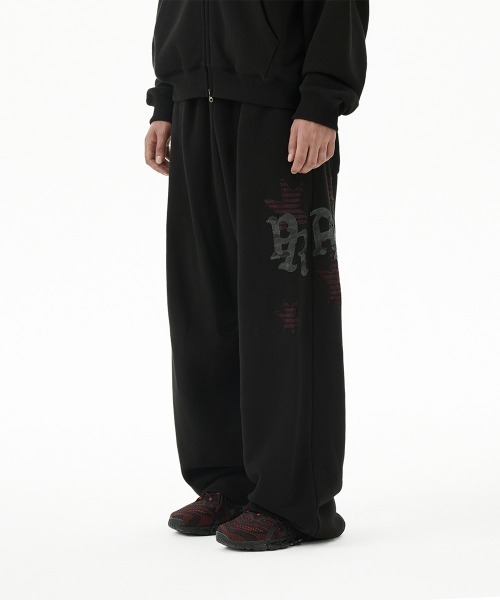 MAHAGRID(マハグリッド)の「『mahagrid/マハグリッド』 PRAY APPLIQUE SWEAT PANT/アップリケデザインスウェットパンツ(スウェットパンツ・レディース・チャコールグレー/ブラック/グレー・M)」の7枚目の写真