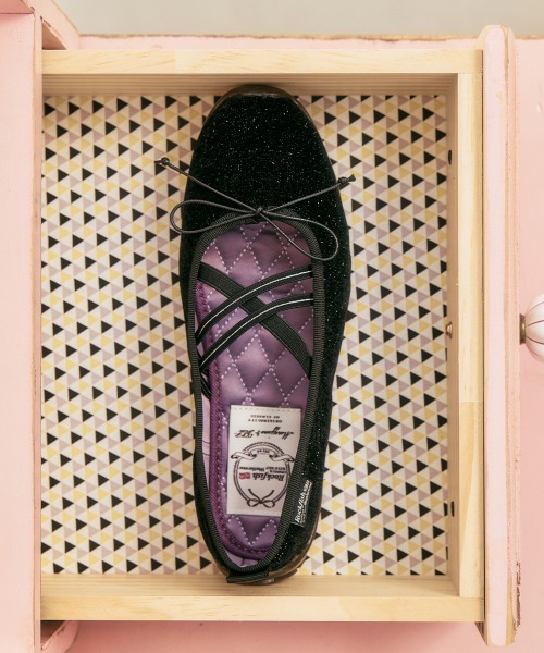 BELLA CROSS BANDING FLATS(PEBBLE SOLE)（バレエシューズ）｜ROCKFISH