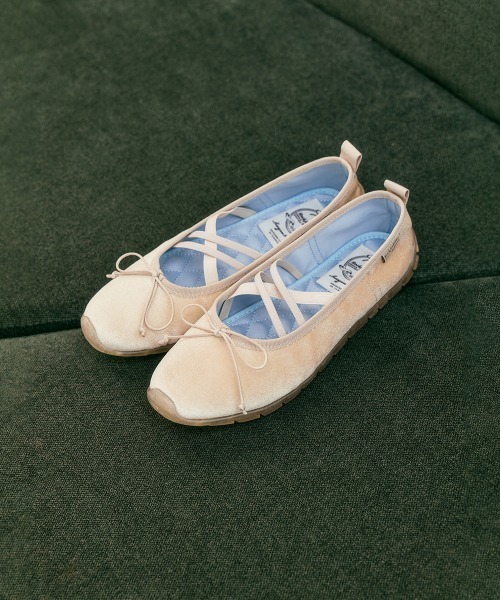 ROCKFISH WEATHERWEAR（ロックフィッシュウェザーウェア）の「BELLA CROSS BANDING FLATS(PEBBLE SOLE)（バレエシューズ・レディース・ブラック/ブラック系/ネイビー/ブラウン/クリーム/ピンク・23.0cm/23.5cm/24.0cm/24.5cm/25.0cm）」の4枚目の写真