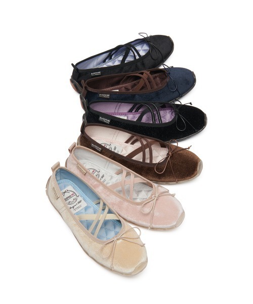 ROCKFISH WEATHERWEAR（ロックフィッシュウェザーウェア）の「BELLA CROSS BANDING FLATS(PEBBLE SOLE)（バレエシューズ・レディース・ブラック/ブラック系/ネイビー/ブラウン/クリーム/ピンク・23.0cm/23.5cm/24.0cm/24.5cm/25.0cm）」の12枚目の写真