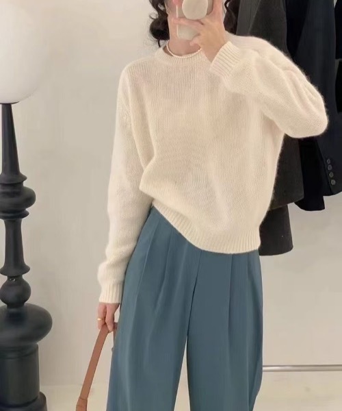 SHEPP(シープ)の「シンプルカラークルーニット(ニット/セーター・レディース・チャコール/オートミール/レッド/ホワイト/ブラック/アイボリー・F)」の8枚目の写真