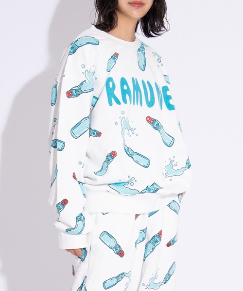 PUNYUS（プニュズ）の「【新サイズ】フード総柄スウェット(RAMUNE)（スウェット・レディース・サックスブルー・1/2/3/4/5）」の2枚目の写真