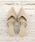 CHARLES & KEITH�i�`���[���Y & �L�[�X�j�́uLando �����h �|�C���e�b�h�h�D���^���b�N�o�b�N���q�[���~���[���i�p���v�X�j�v�b�x�[�W��