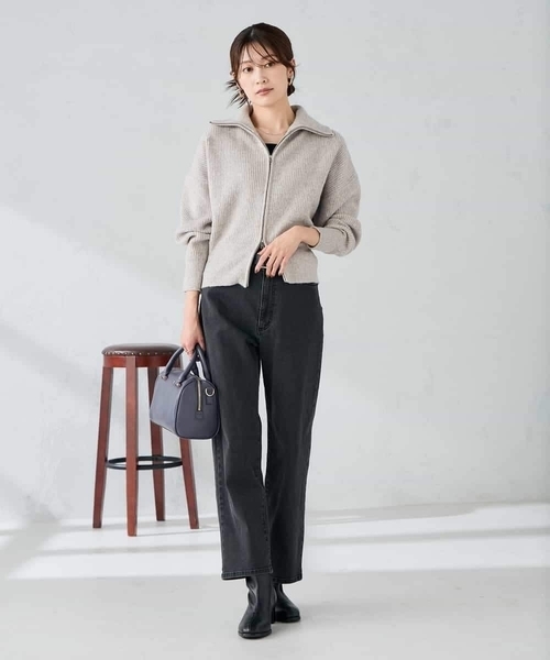 a.v.v（アーヴェヴェ）の「WZIP襟付きニットブルゾン（カーディガン/ボレロ・レディース・ベージュ・38/40）」の6枚目の写真